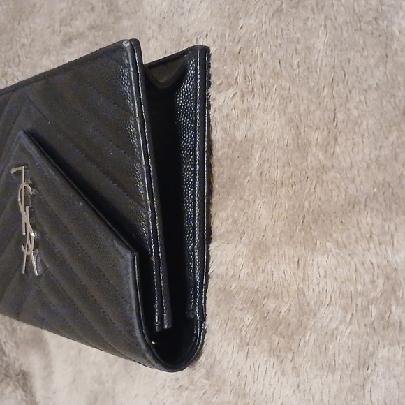 💯% Authentic YSL Envelope Wallet (no chain) - Picture 9 of 16
